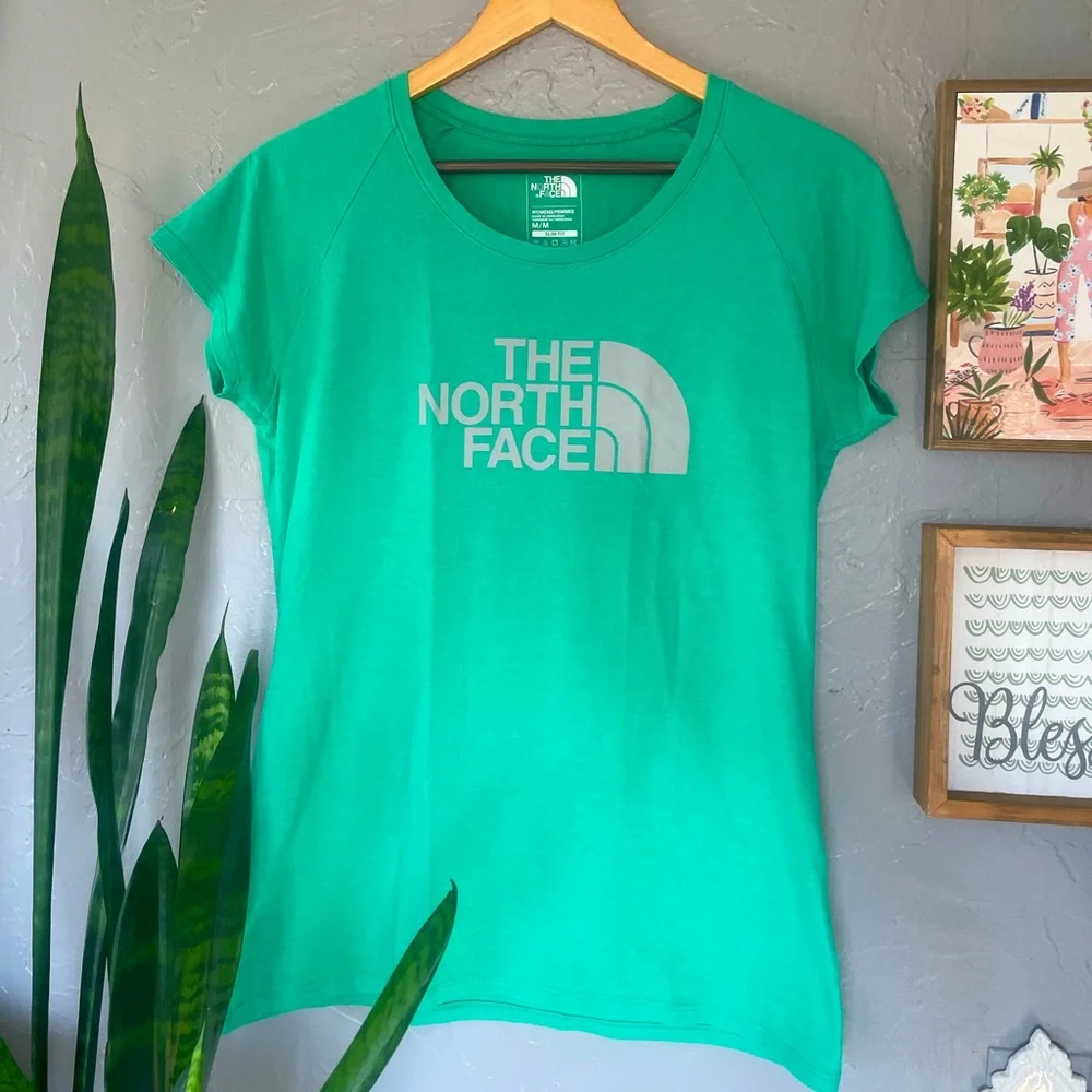 The North Face, size Medium, T-shirt - Picture 1 of 5
